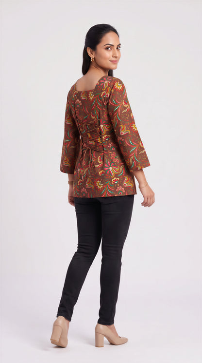 Mocha Meadow Heer Short Top