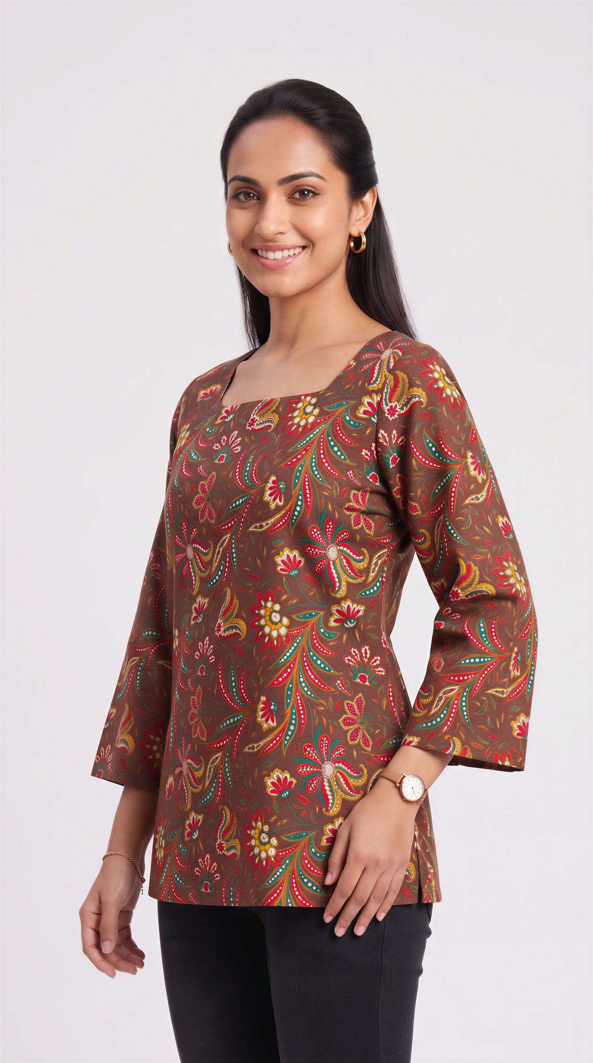 Mocha Meadow Heer Short Top