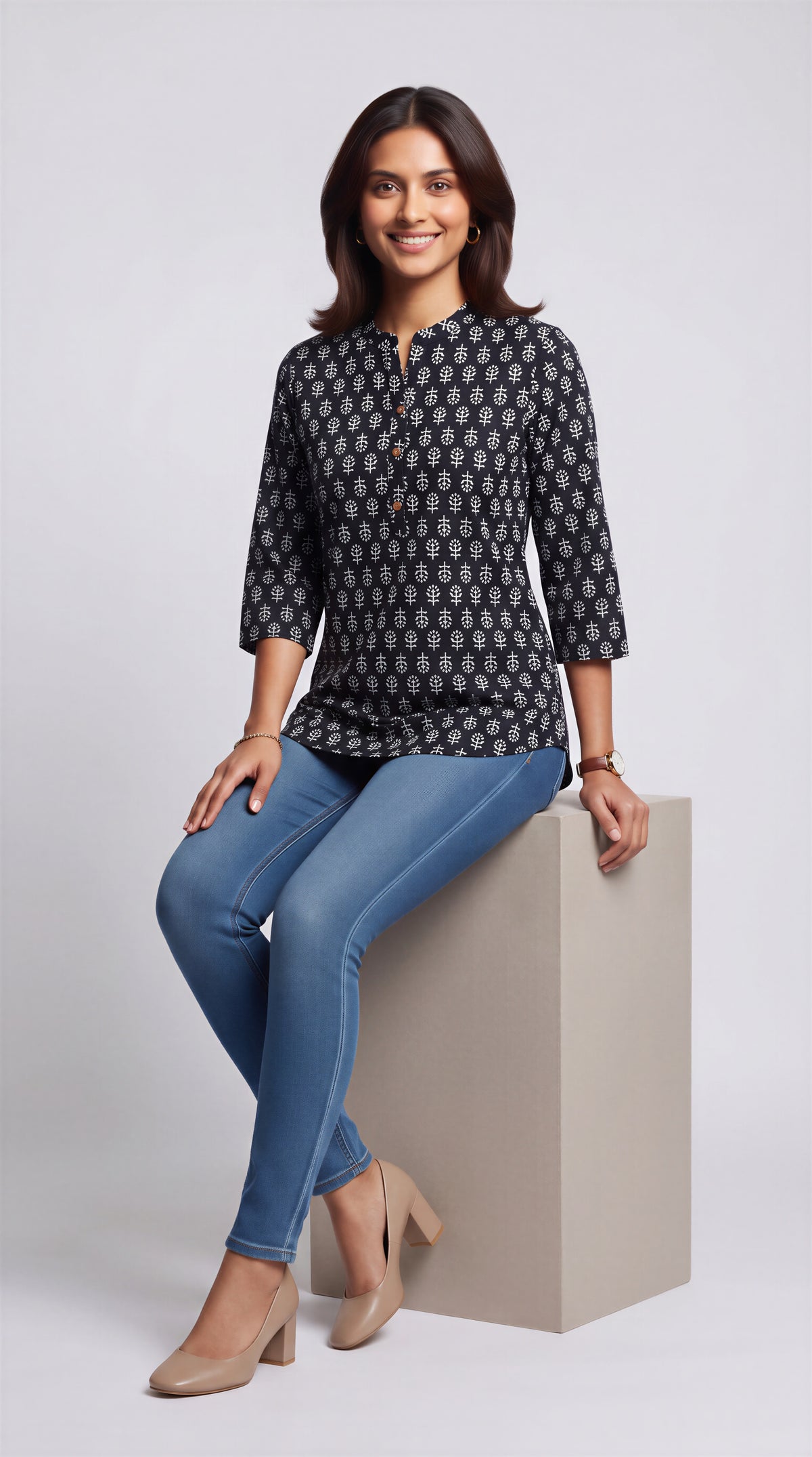 Noir Sprig Regular Short Top