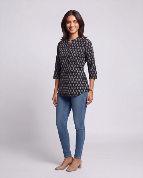 Noir Sprig Regular Short Top